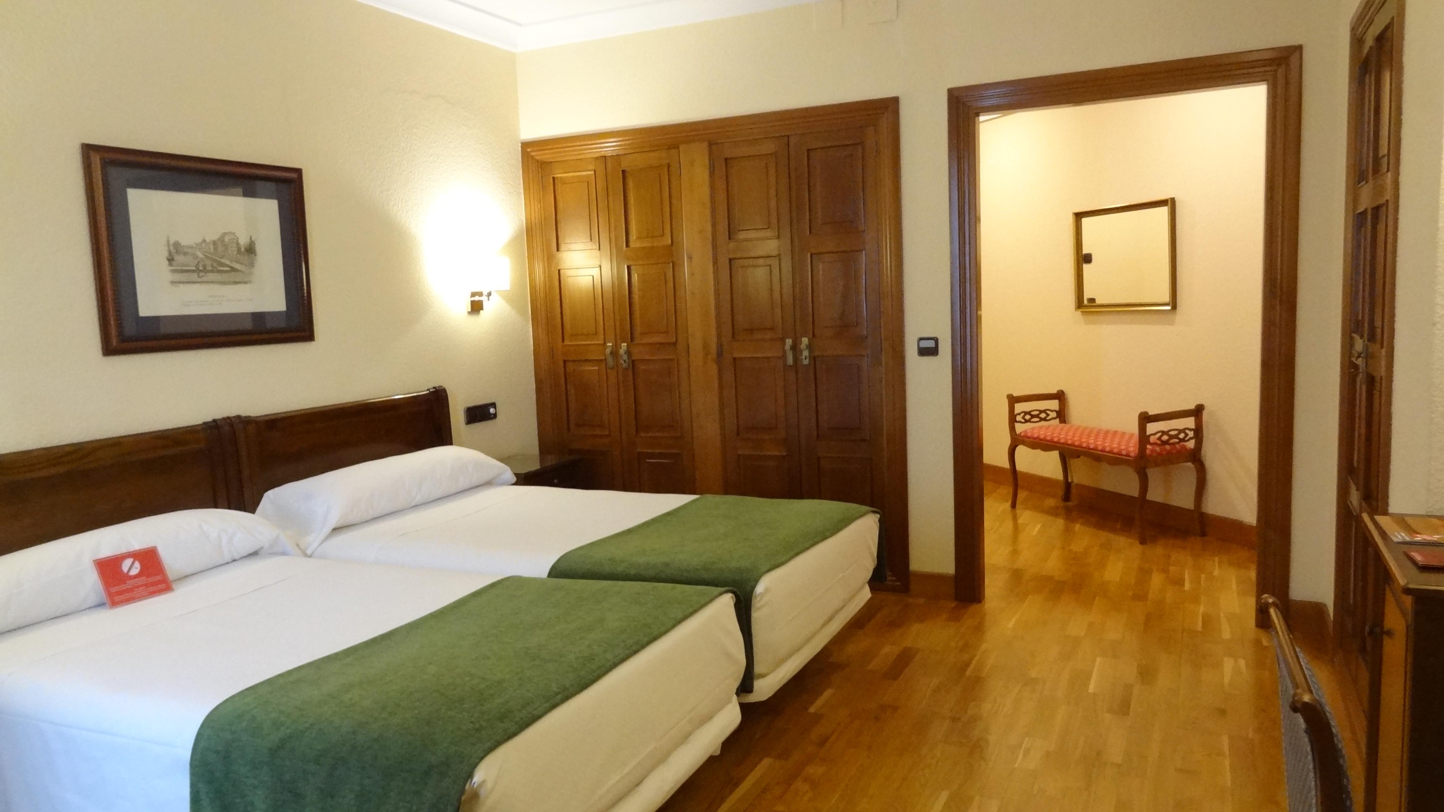 Hotel Hernan Cortes Gijon Exterior photo