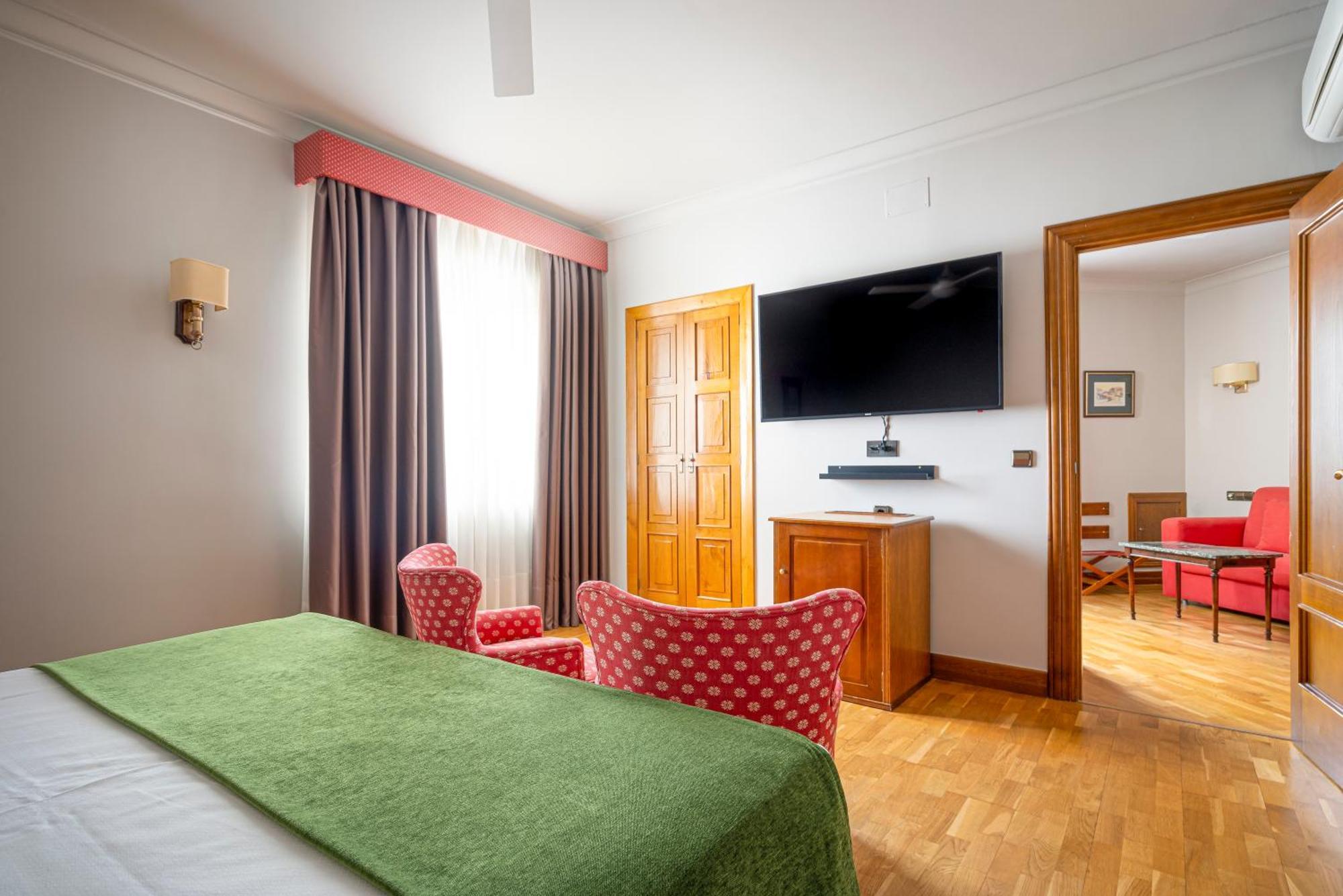 Hotel Hernan Cortes Gijon Exterior photo
